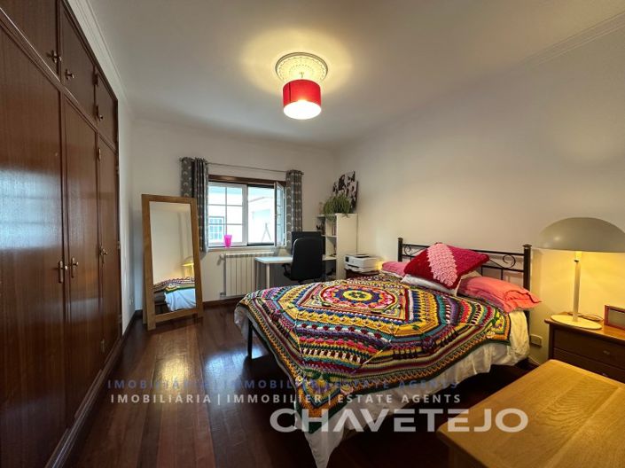 Image No.28-4 Bed House for sale