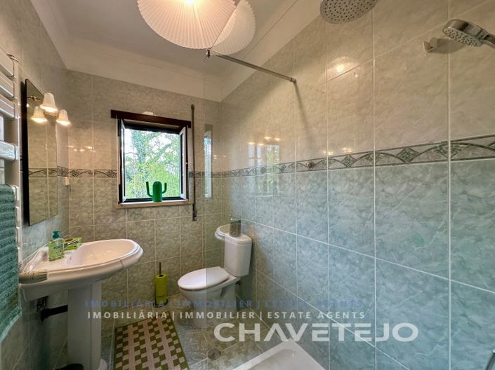 Image No.38-4 Bed House for sale