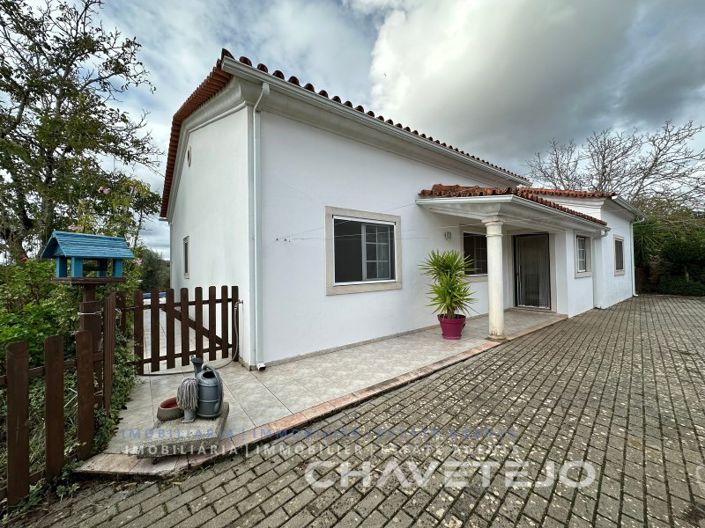 Image No.51-4 Bed House for sale