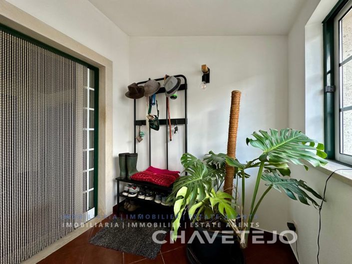 Image No.8-4 Bed House for sale