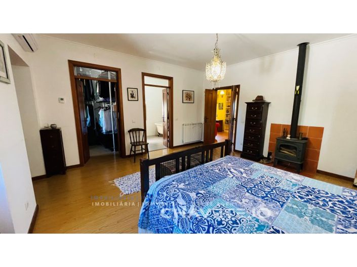 Image No.17-3 Bed House for sale