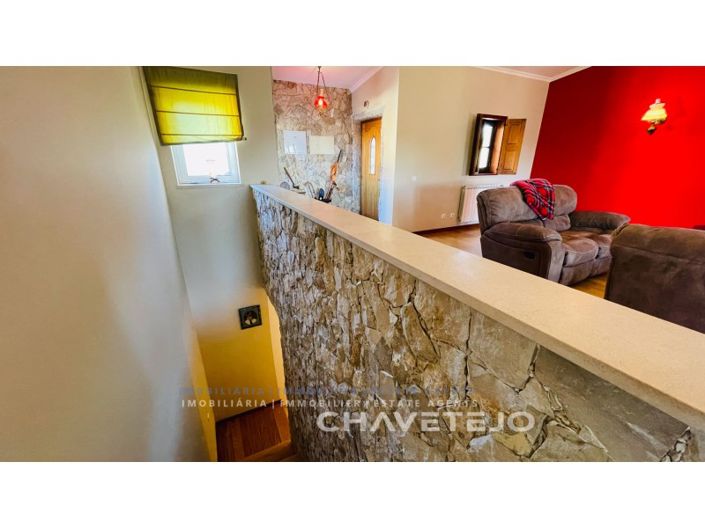 Image No.25-3 Bed House for sale