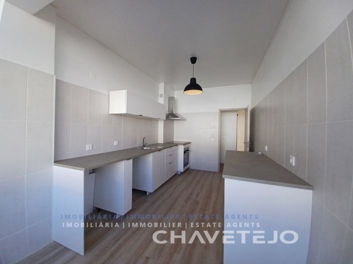 Image No.2-Appartement de 2 chambres à vendre à Tomar