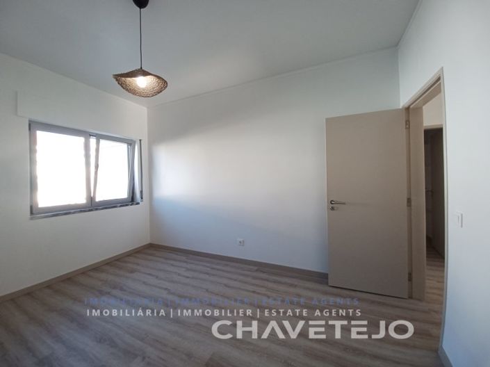 Image No.3-Appartement de 2 chambres à vendre à Tomar