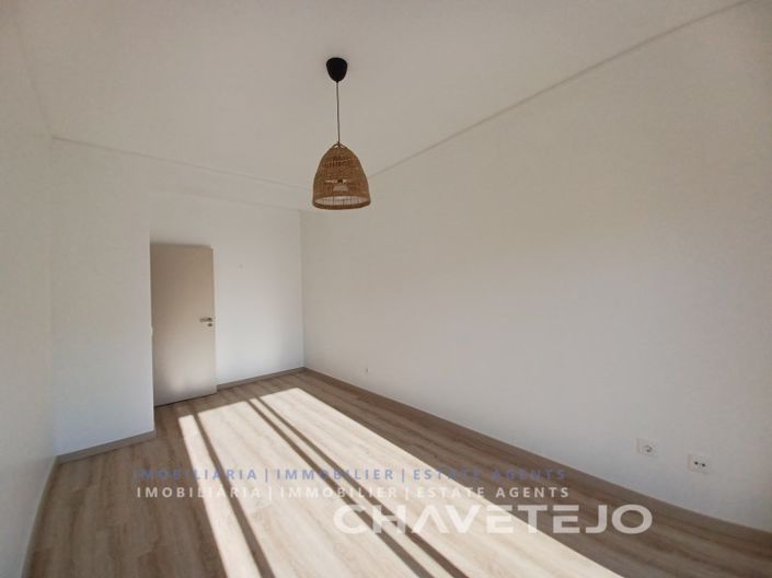 Image No.5-Appartement de 2 chambres à vendre à Tomar