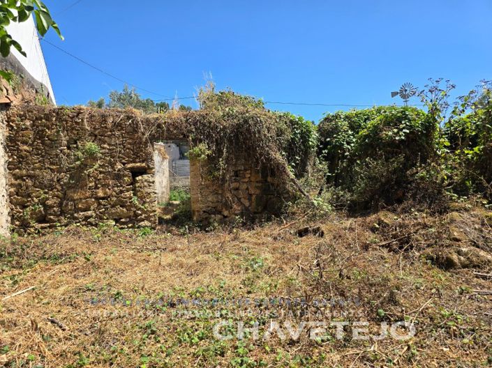 Image No.6-2 Bed Farmhouse for sale