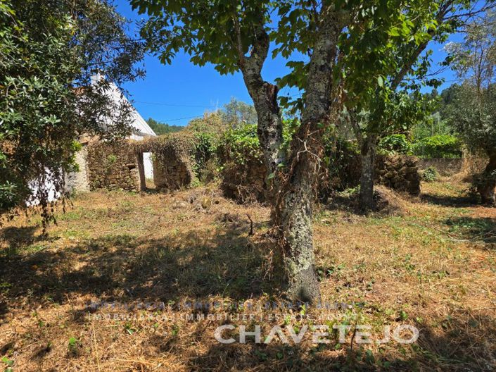 Image No.9-2 Bed Farmhouse for sale