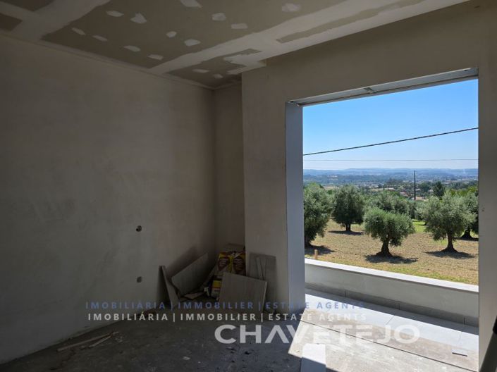 Image No.11-Maison de 4 chambres à vendre à Tomar