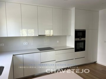 idee2b8601-0000-0500-0000-000017d44299