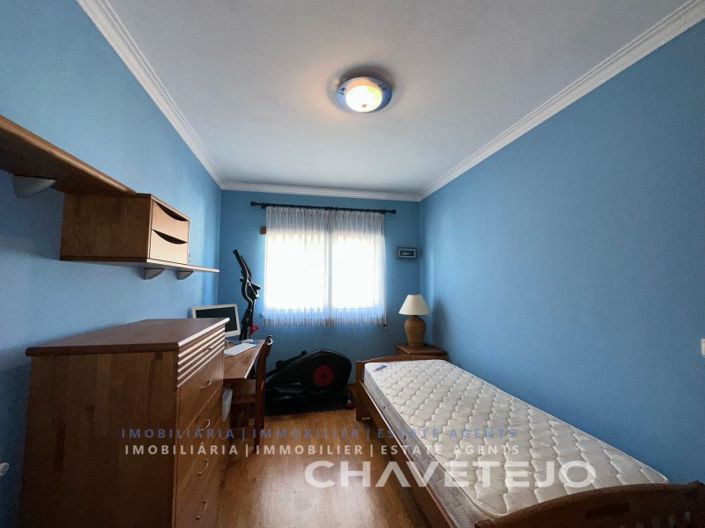 Image No.14-3 Bed House for sale