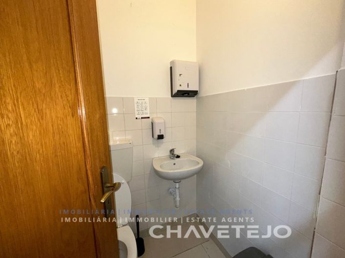 Image No.23-3 Bed House for sale