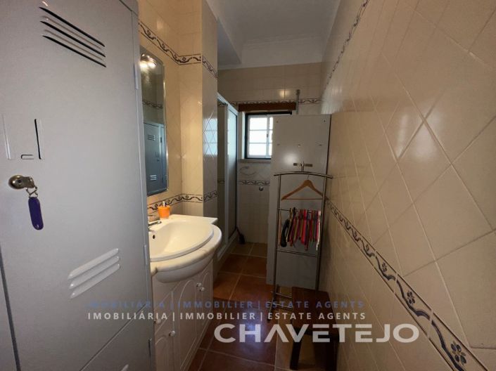 Image No.24-3 Bed House for sale