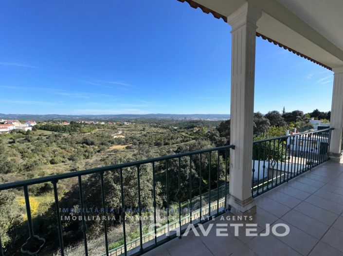 Image No.25-3 Bed House for sale