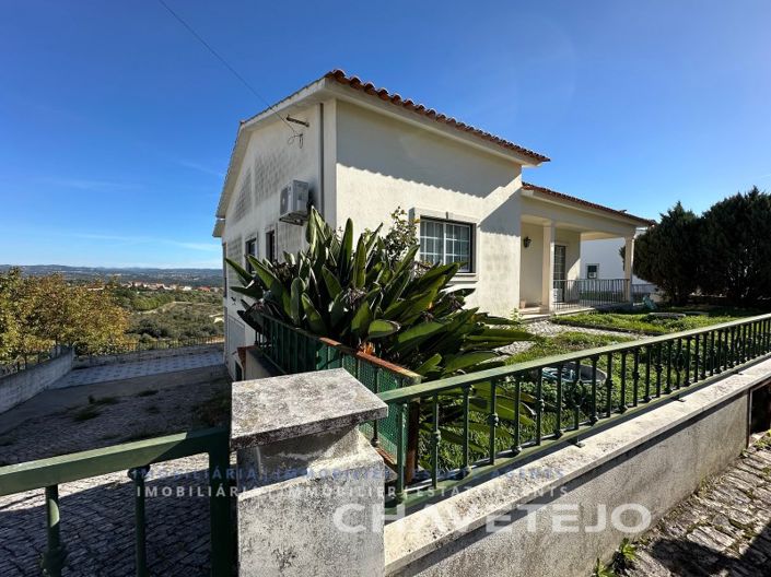 Image No.30-3 Bed House for sale