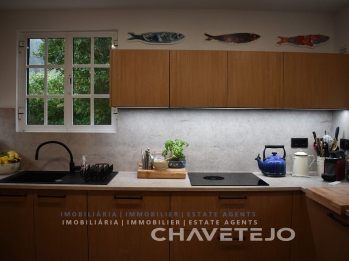 Image No.11-2 Bed House for sale