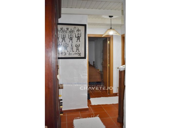 Image No.13-2 Bed House for sale