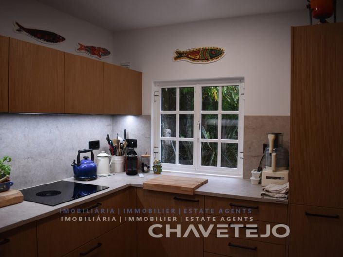 Image No.14-2 Bed House for sale