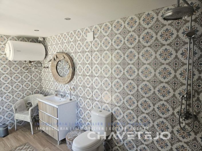 Image No.33-2 Bed House for sale