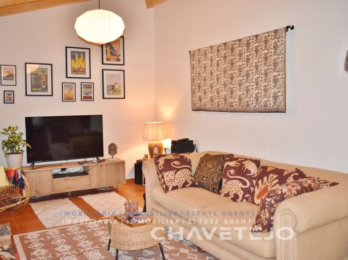 Image No.8-2 Bed House for sale