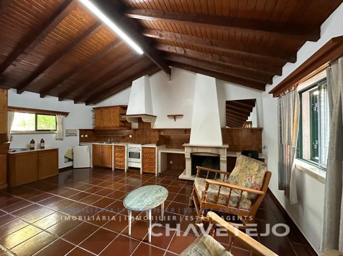 Image No.5-2 Bed House for sale