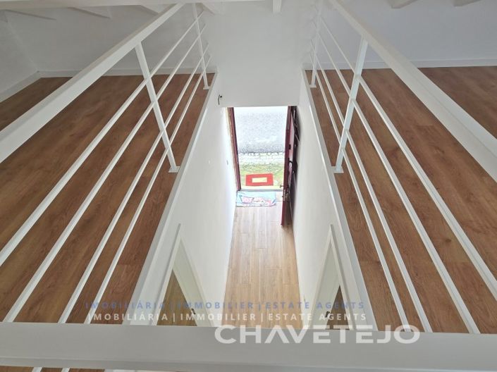 Image No.17-2 Bed House for sale