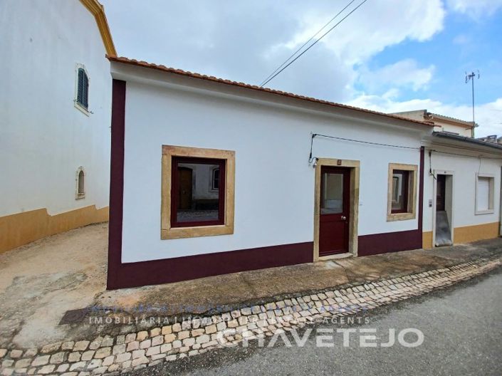 Image No.3-Maison de 2 chambres à vendre à Tomar