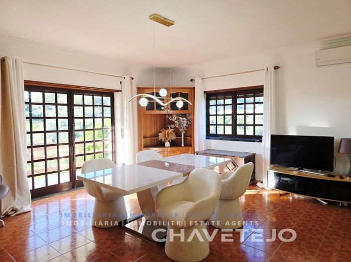 Image No.9-4 Bed House for sale