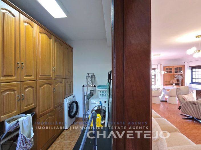 Image No.15-4 Bed House for sale