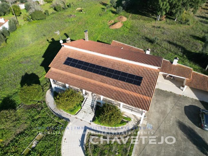 Image No.2-4 Bed House for sale