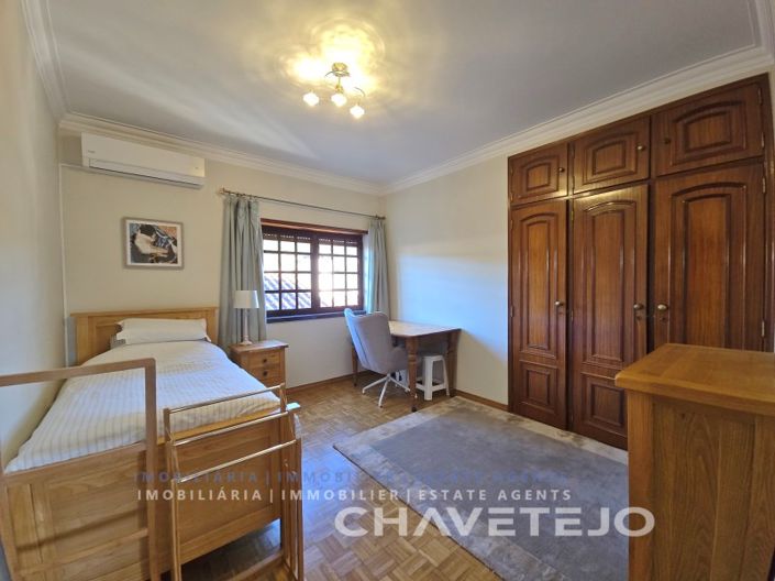 Image No.19-4 Bed House for sale