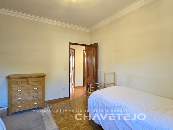 Image No.20-4 Bed House for sale