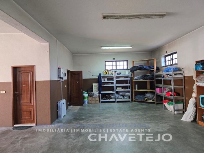 Image No.37-4 Bed House for sale