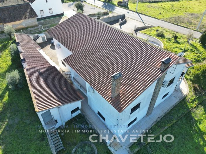 Image No.4-4 Bed House for sale