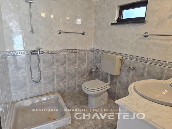 Image No.39-4 Bed House for sale