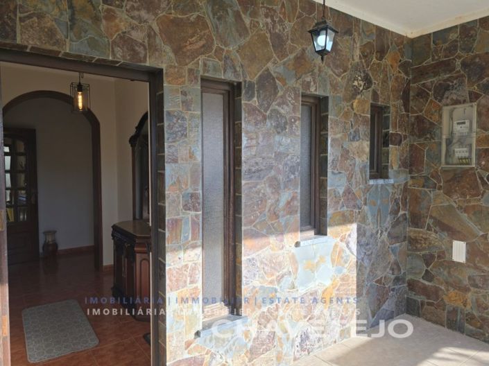 Image No.5-4 Bed House for sale