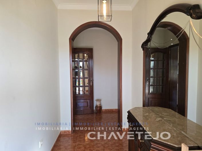 Image No.6-4 Bed House for sale