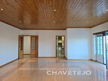 id2f66bb01-0000-0500-0000-0000181877f4