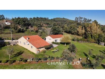 1 - Alvaiázere, House