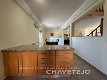 id8bbcb801-0000-0500-0000-00001819ef28