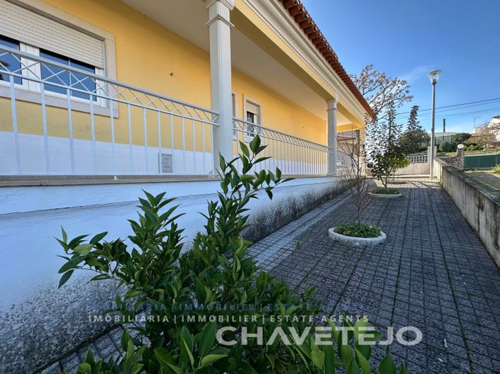 Image No.50-4 Bed House for sale