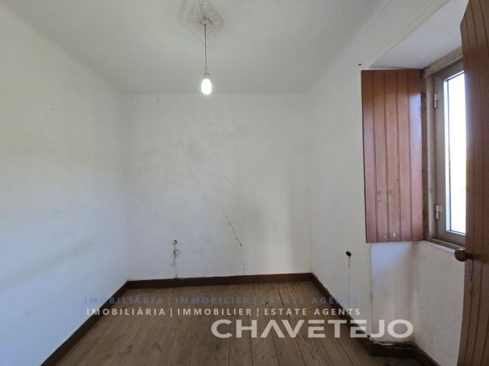 Image No.8-3 Bed House for sale