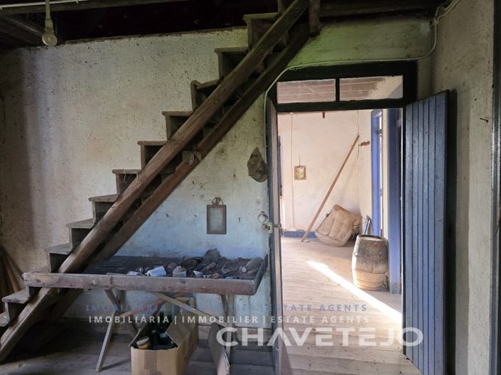 Image No.11-3 Bed House for sale