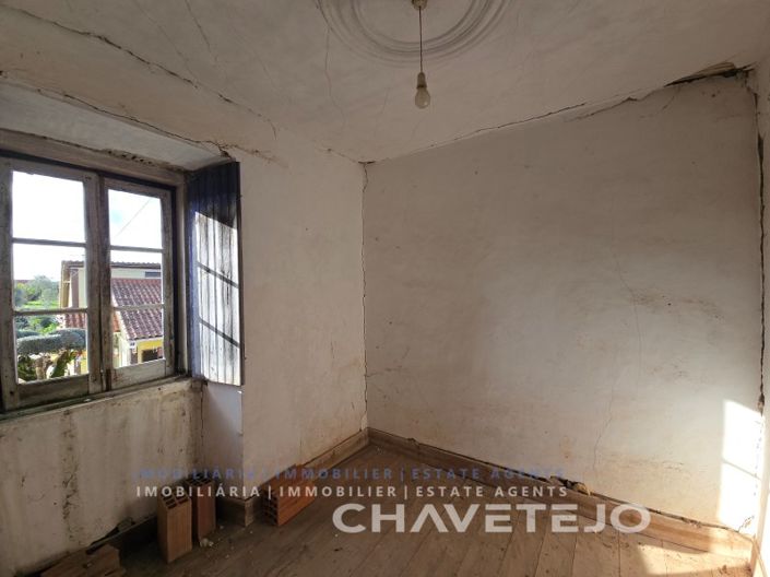 Image No.15-3 Bed House for sale