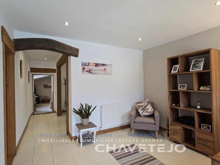 Image No.13-3 Bed House for sale