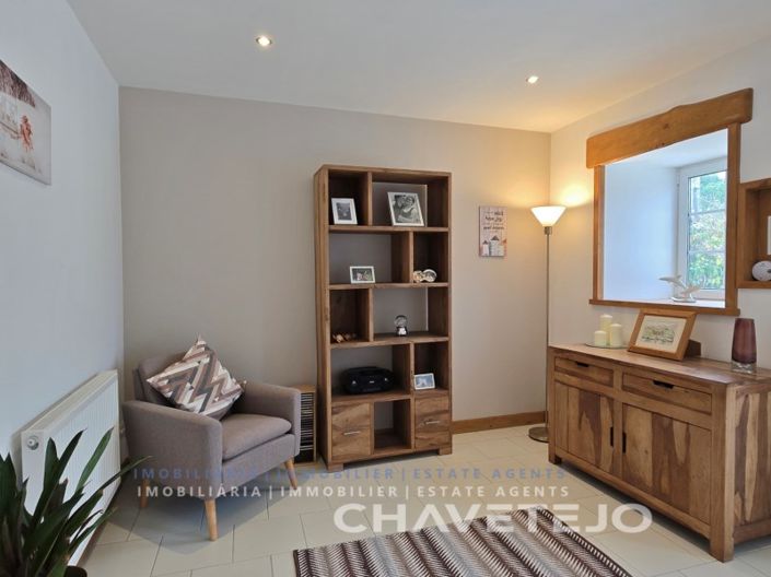 Image No.15-3 Bed House for sale