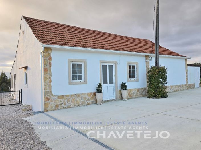 Image No.2-3 Bed House for sale