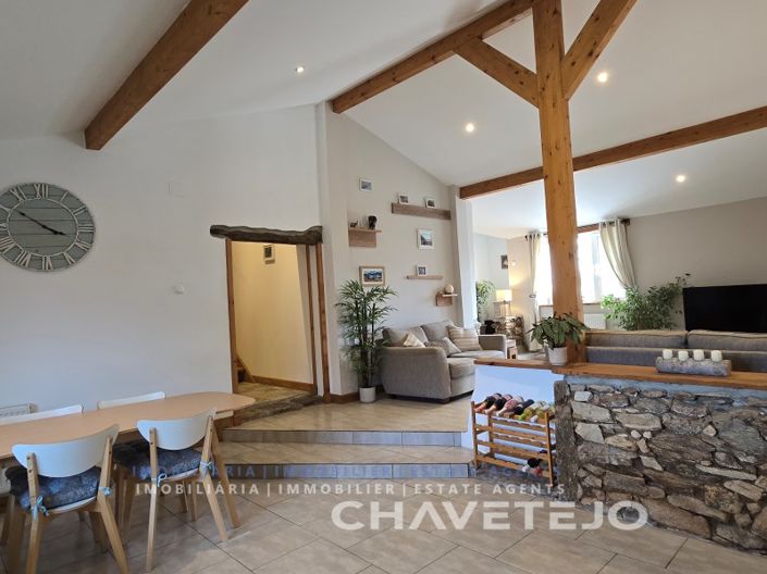 Image No.43-3 Bed House for sale