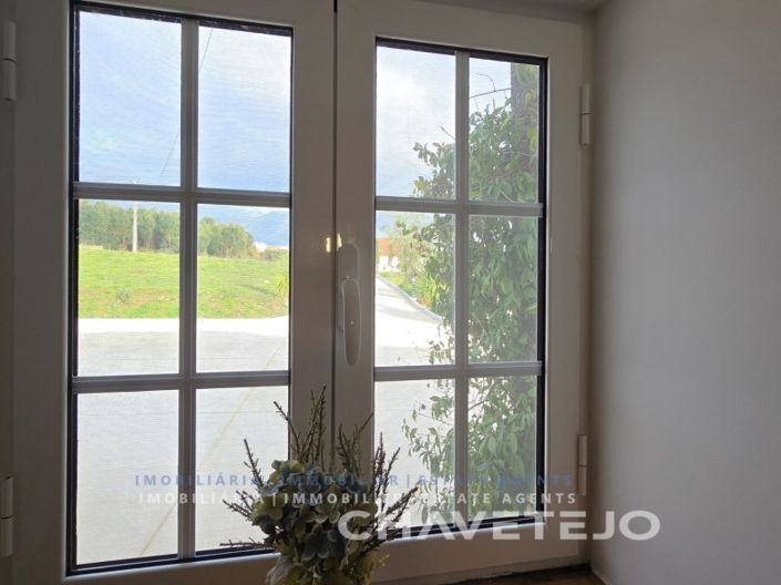 Image No.47-3 Bed House for sale