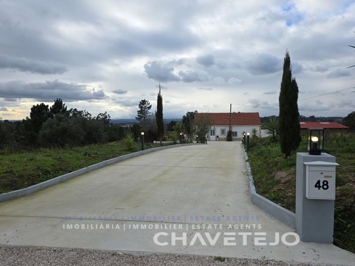 Image No.7-3 Bed House for sale