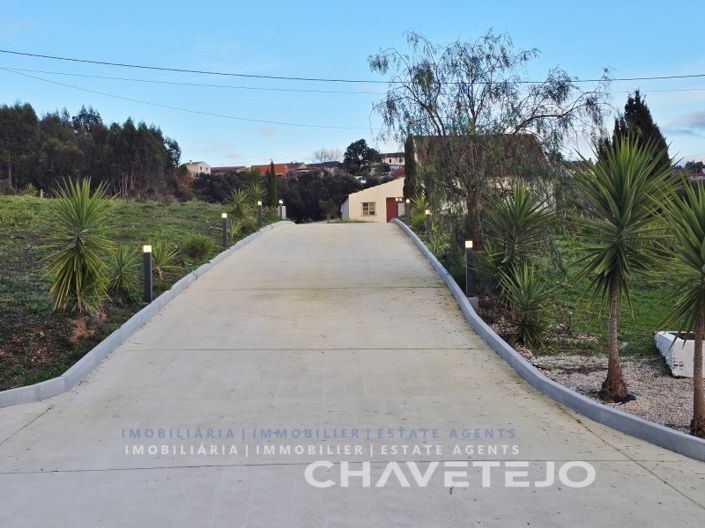 Image No.8-3 Bed House for sale